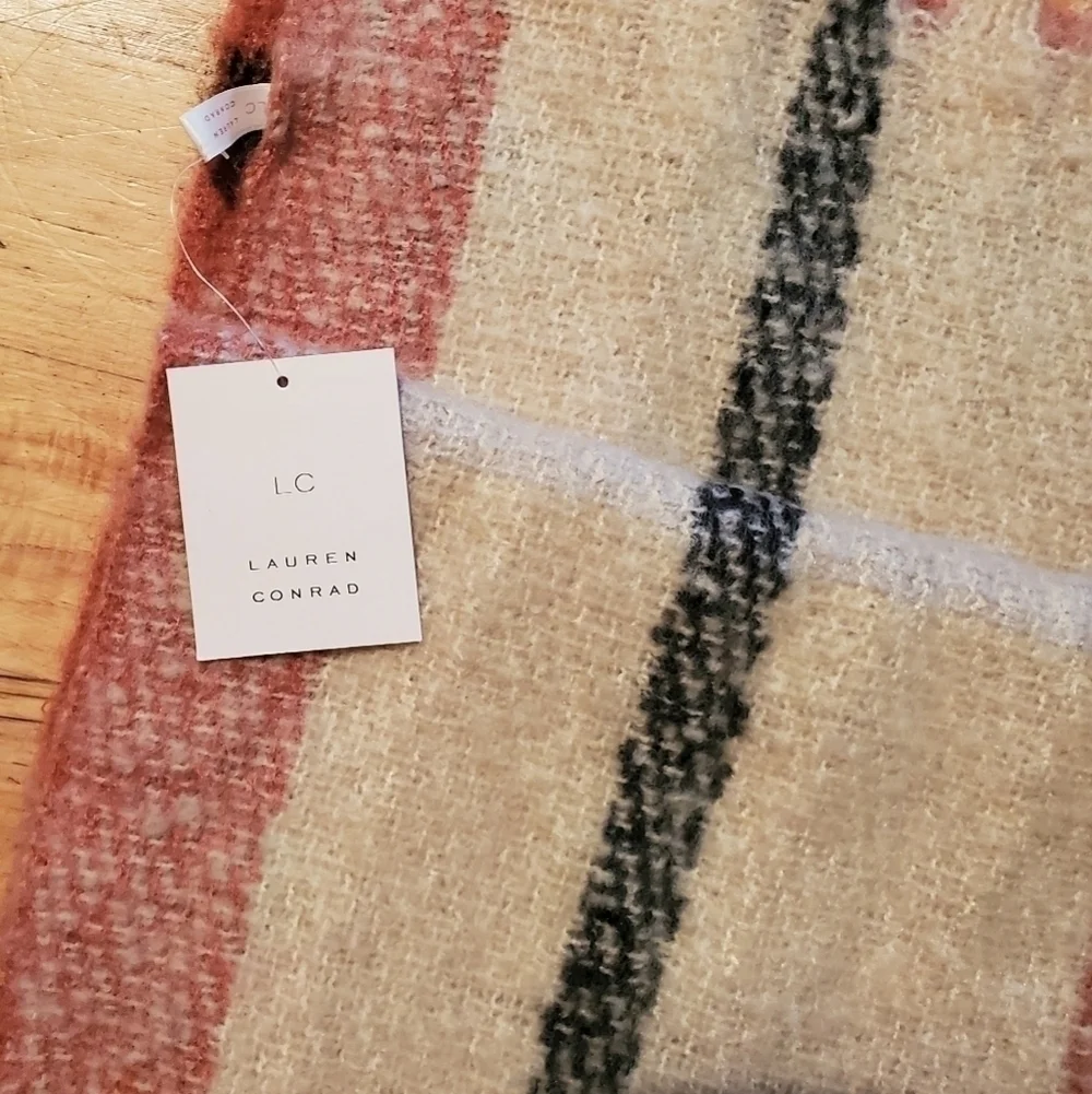 Lauren Conrad LC Tan Black Rust Orange Plaid Fringe Blanket Wrap Scarf NWT